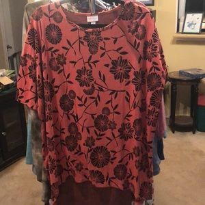 NWOT LulaRoe Irma tunic